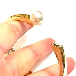 Jewelry - Pearl gold hinged bracelet Jewelry - Pearl gold hinged bracelet